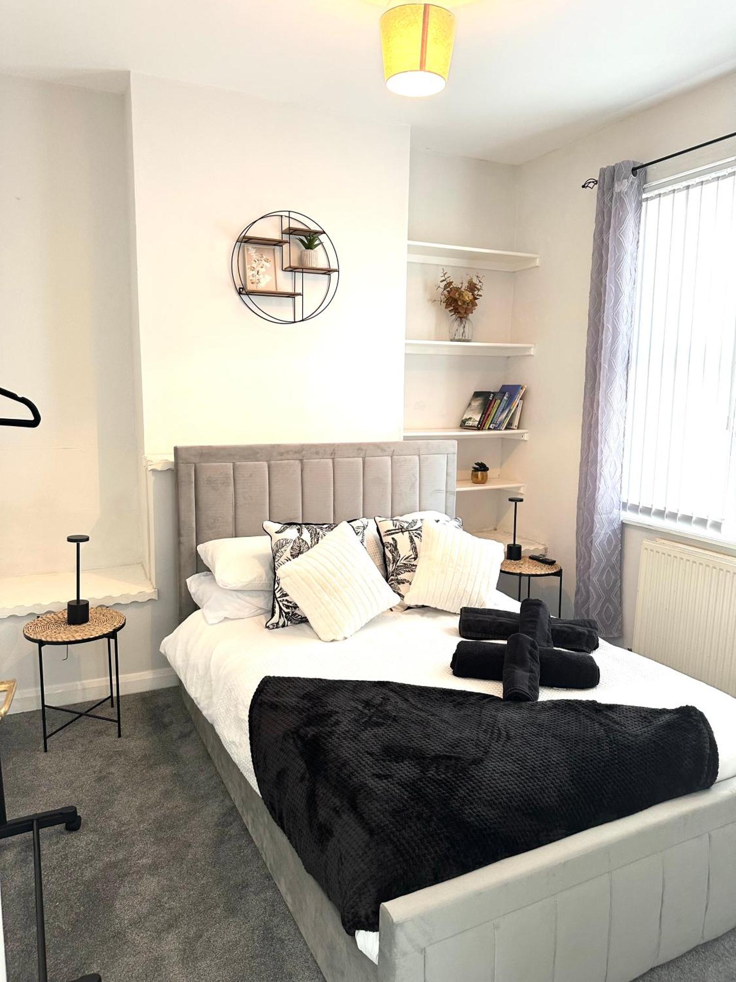 Ty Noah- Newly Refurbished In The Heart Of Pembrokeshire Ferienhaus Milford Haven